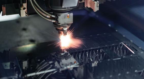 Laserowe cięcie blach ze stali nierdzewnej i aluminium